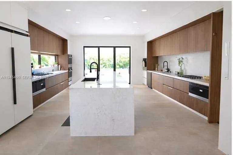 4031 SW 54th Ct, Dania Beach FL 33314