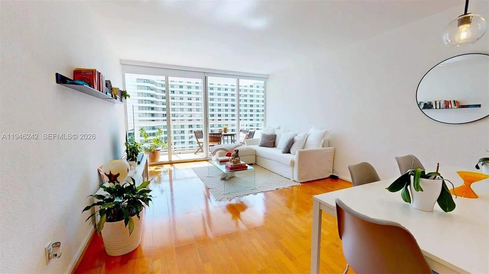 5600 Collins Ave, Miami Beach FL 33140