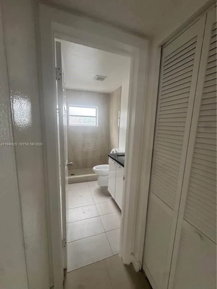 2019 Jackson St # 105, Hollywood FL 33020