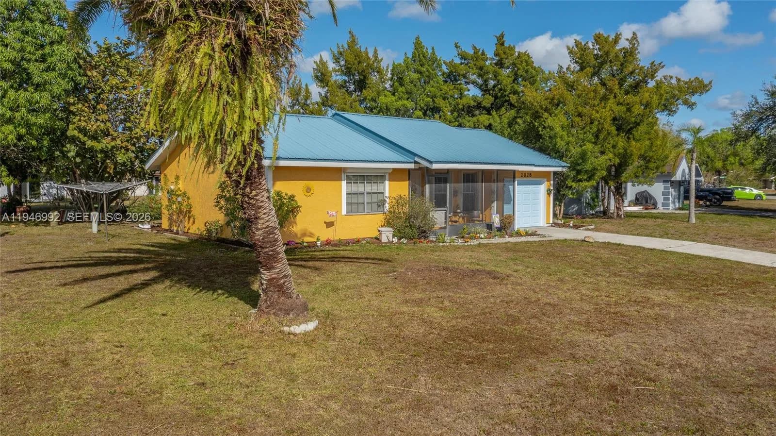 2028 Schooner Dr, La Belle FL 33935