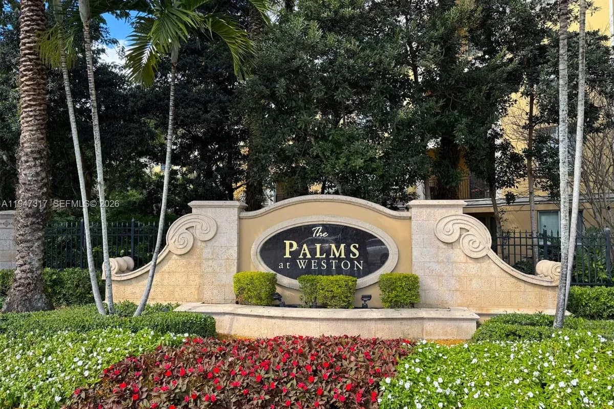 16101 Emerald Estates Dr # 250, Weston FL 33331
