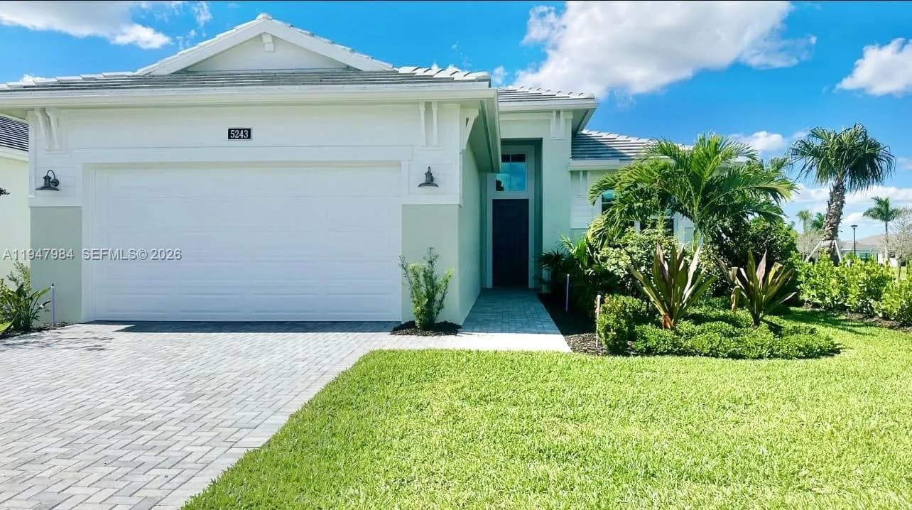 5243 Rivo Alto Cir, Westlake FL 33470