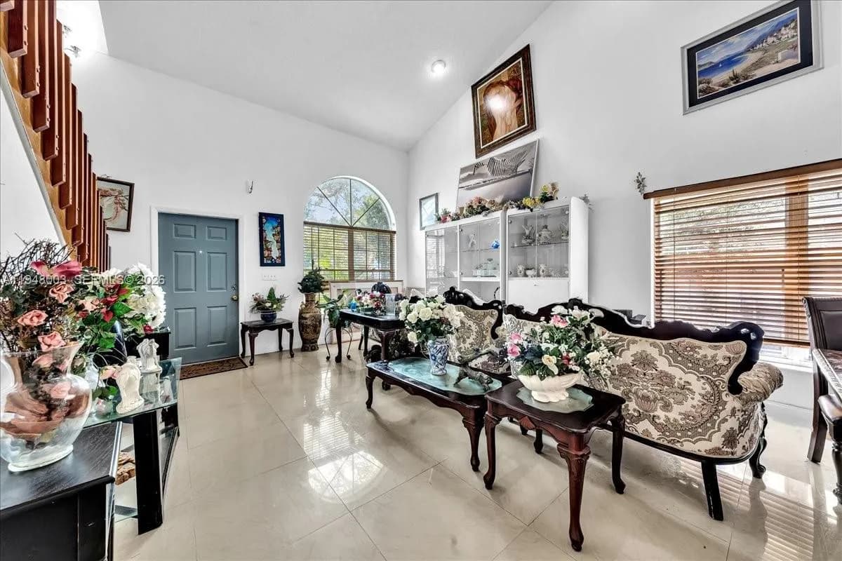 12113 NW 33rd St, Sunrise FL 33323