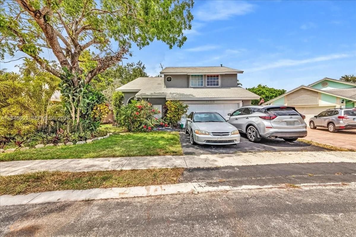 12113 NW 33rd St, Sunrise FL 33323