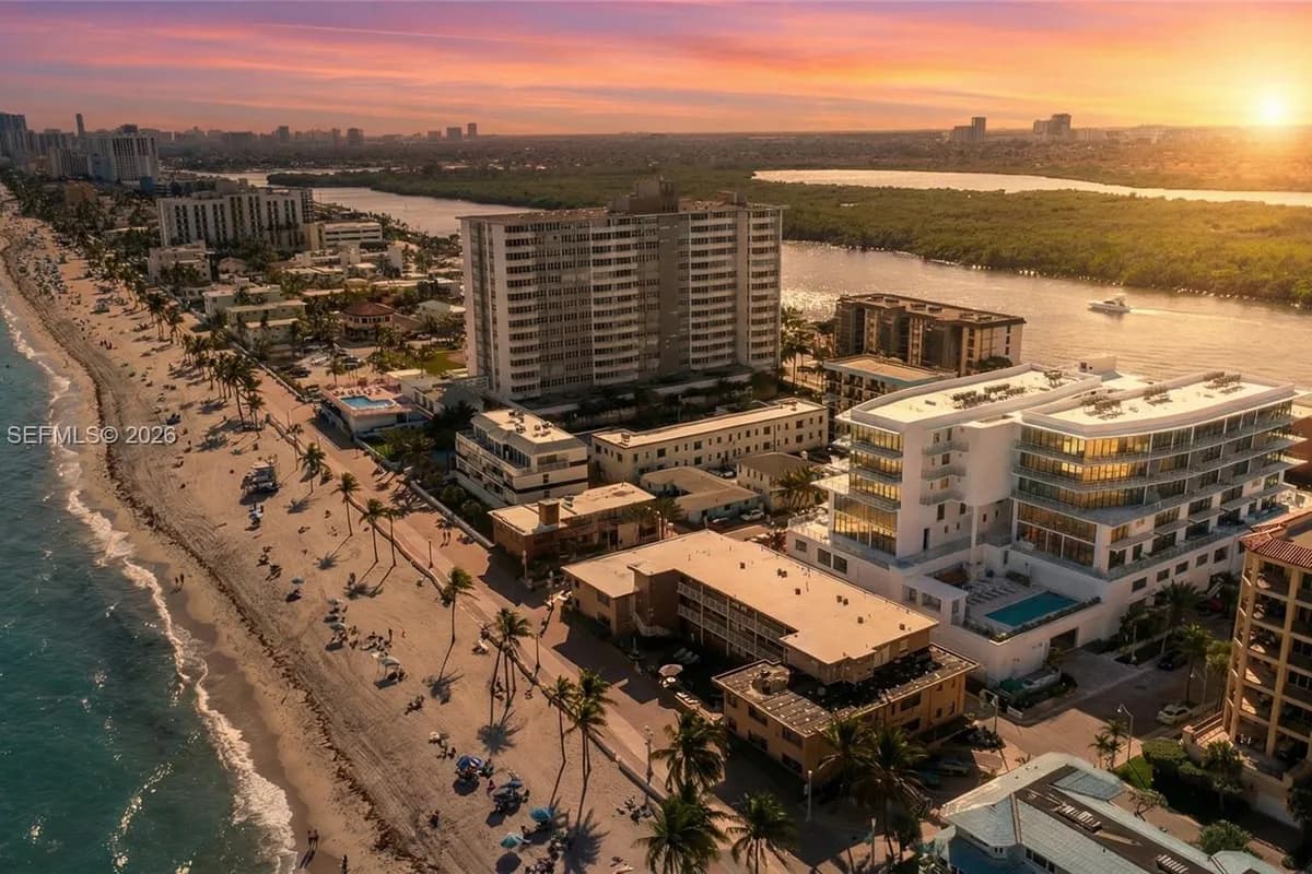 3319 N Ocean Drive, Hollywood FL 33019