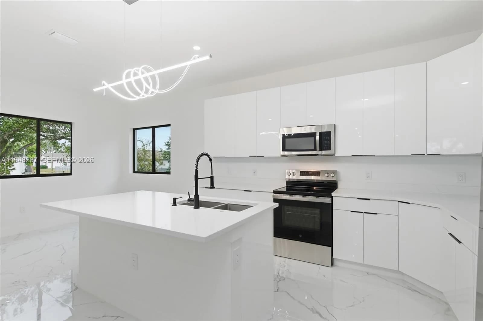 161 Blackstone Dr., Fort Myers FL 33913