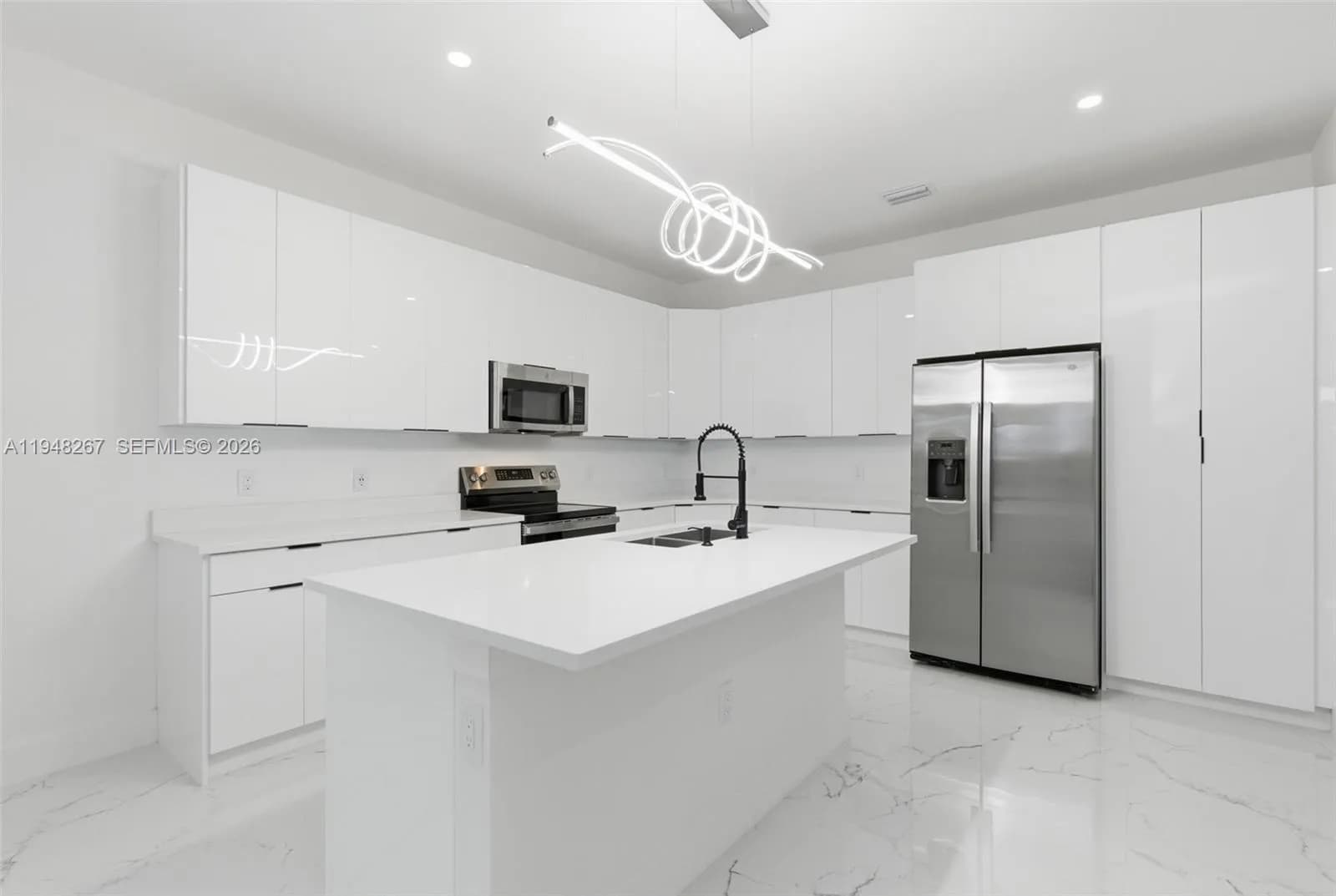 161 Blackstone Dr., Fort Myers FL 33913