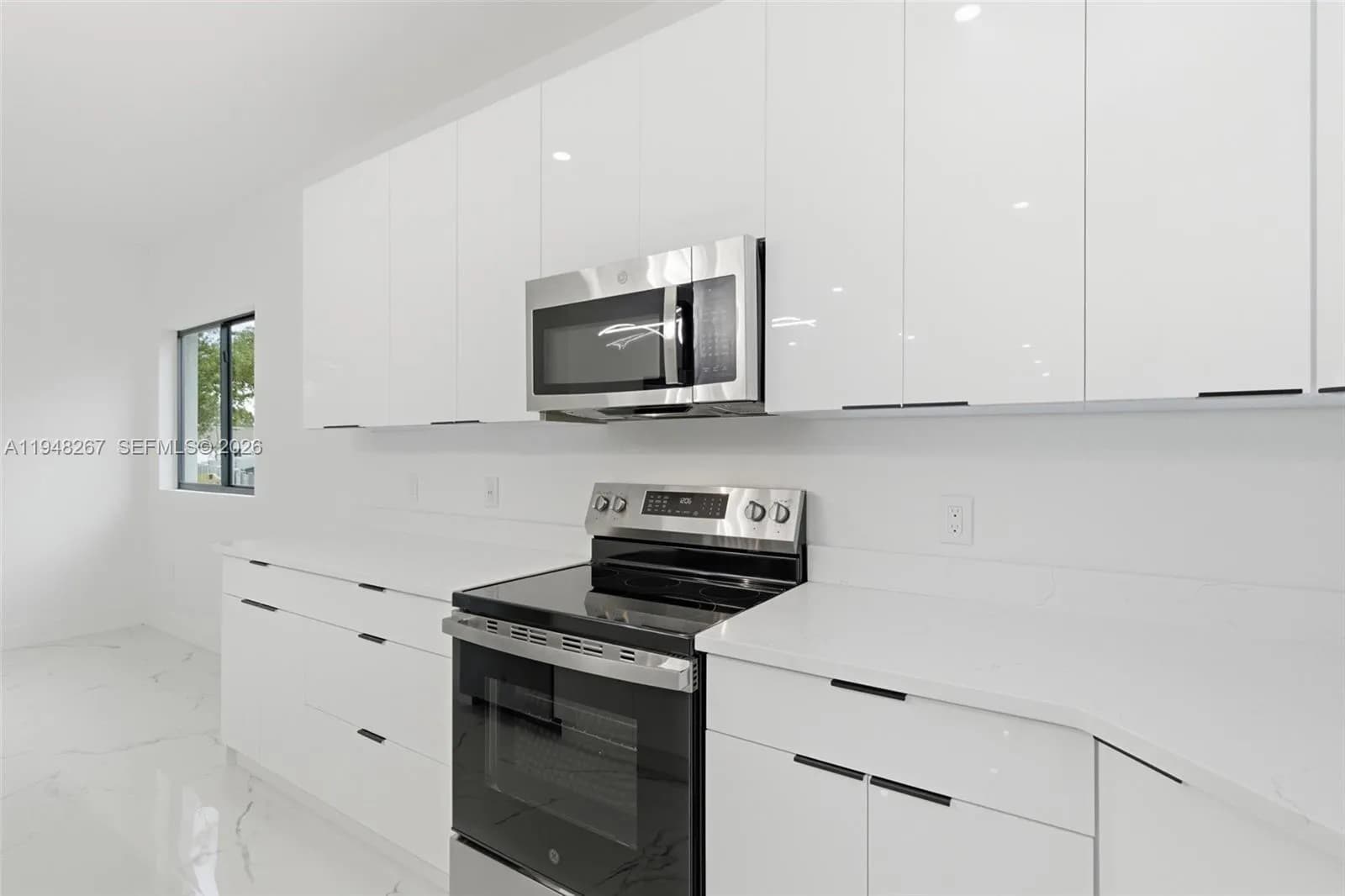 161 Blackstone Dr., Fort Myers FL 33913