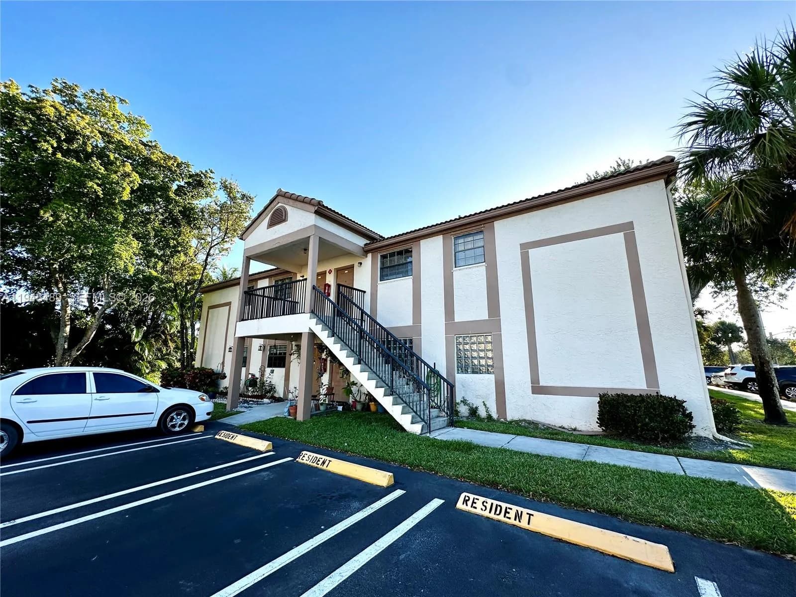2 bedroom 2 bath for sale at 12262 Royal Palm Blvd # 8, Coral Springs FL 33065