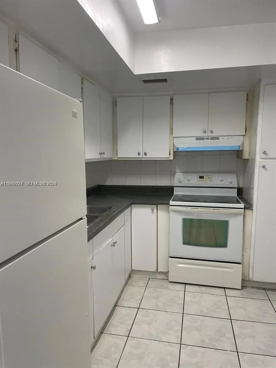 1201 SW 50th Ave # 4, North Lauderdale FL 33068