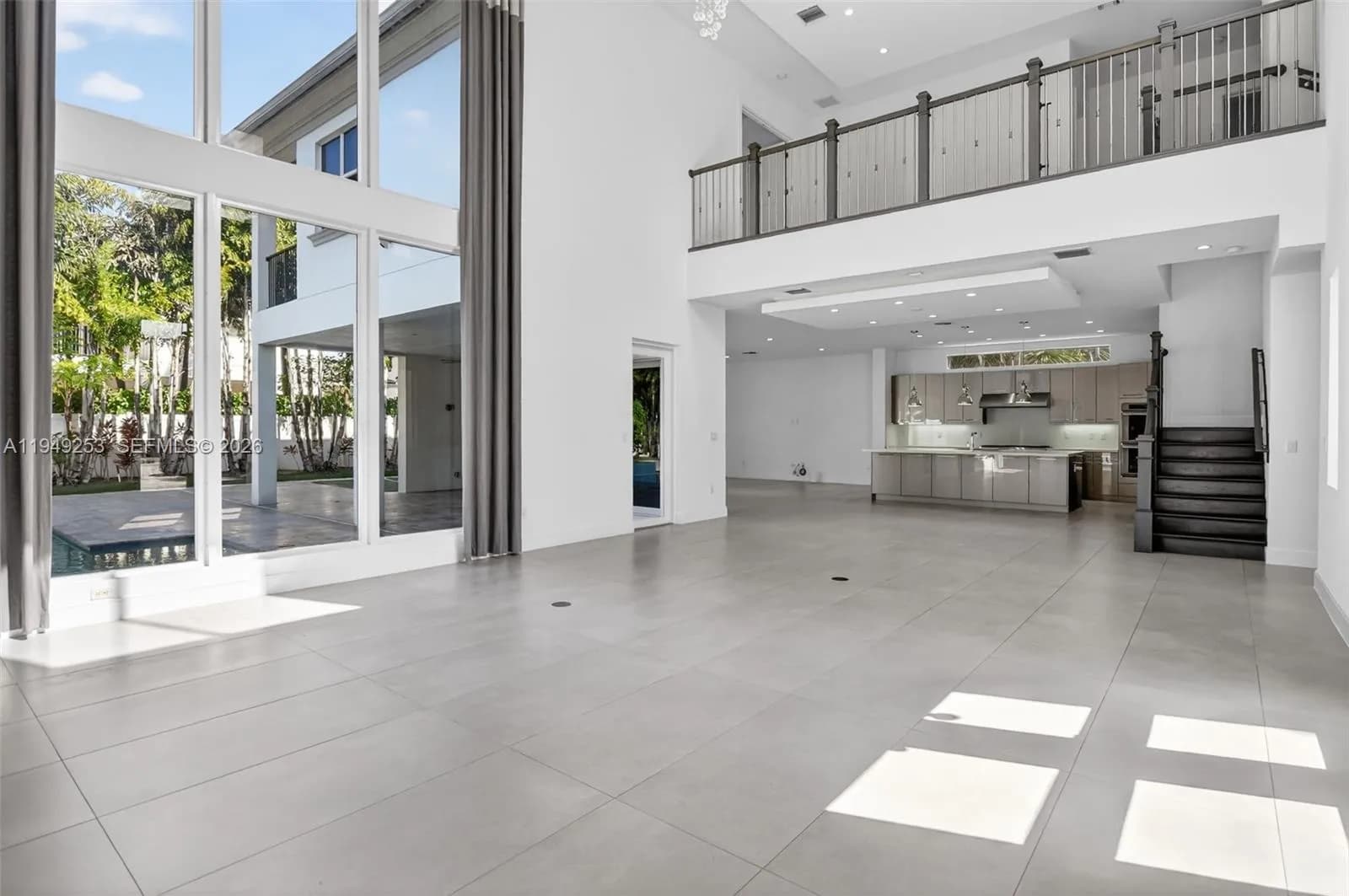 201 NE 6th St, Boca Raton FL 33432