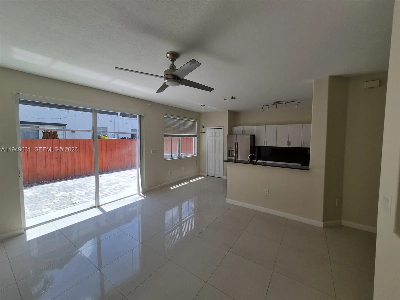 7673 NW 116th Ave, Doral FL 33178