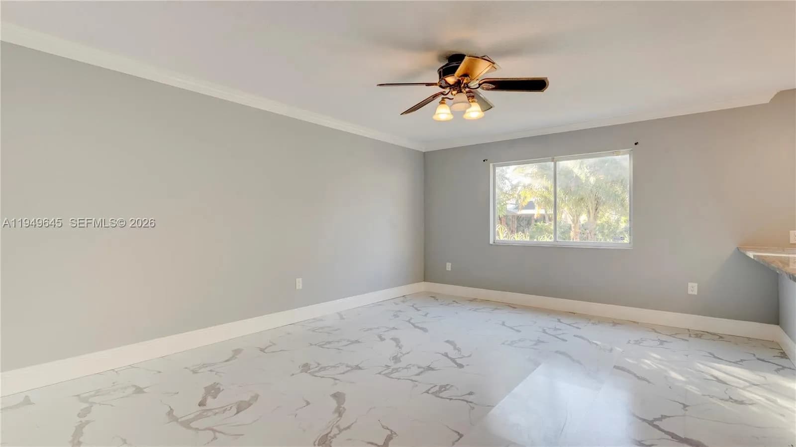 6120 NW 2nd St, Margate FL 33063