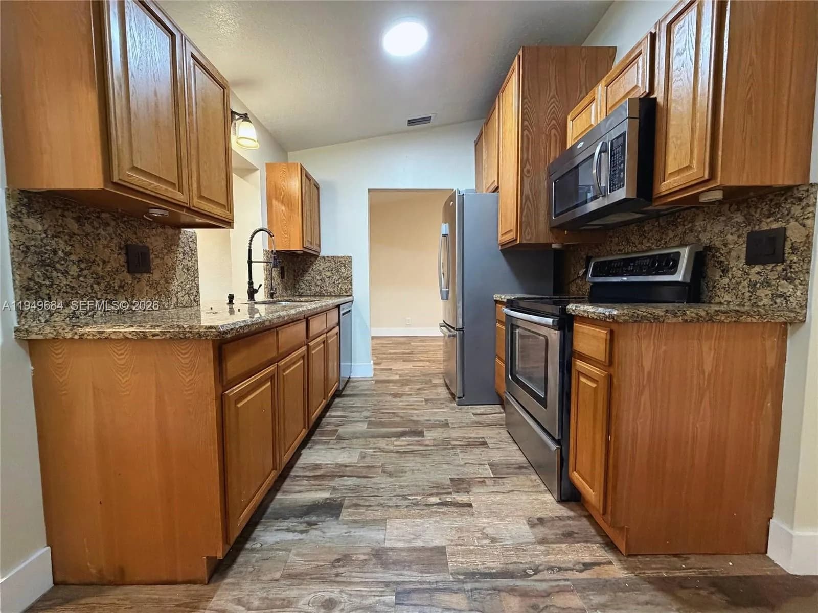 8915 NW 26 CT, Coral Springs FL 33065
