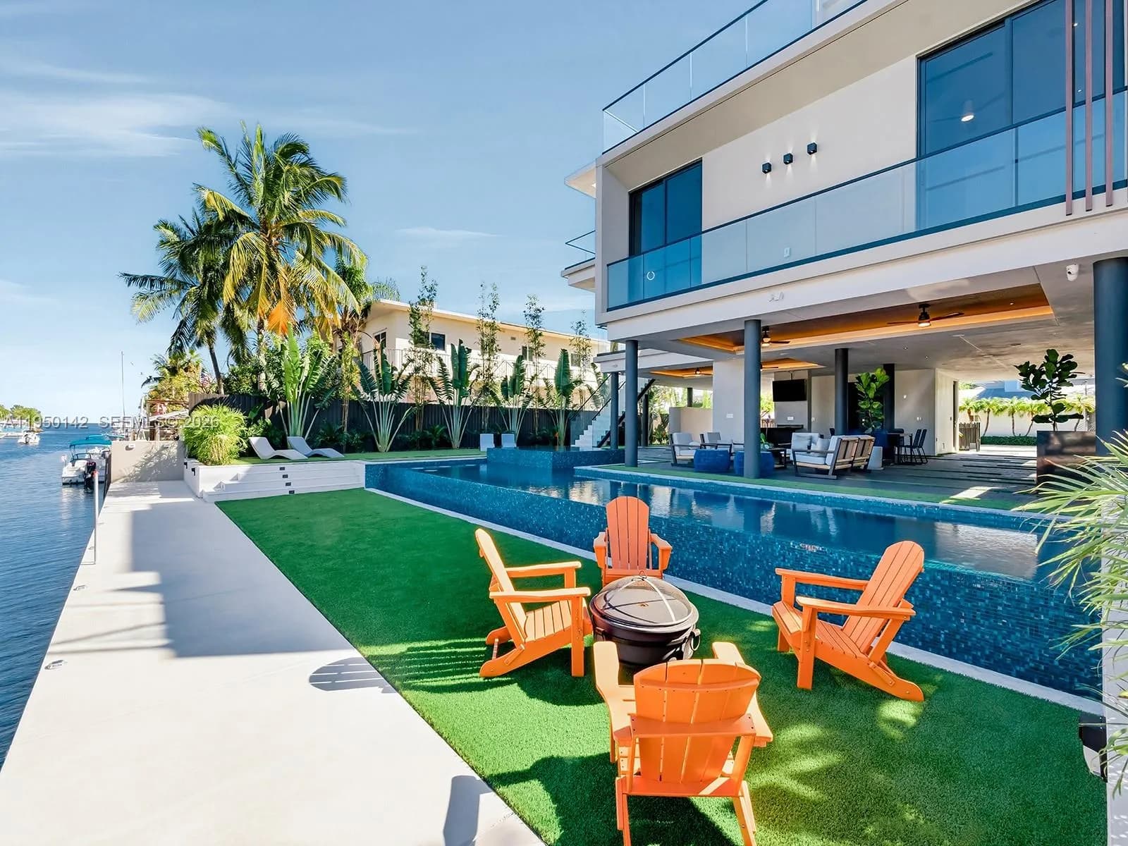 16 S Exuma Rd, Key Largo FL 33037