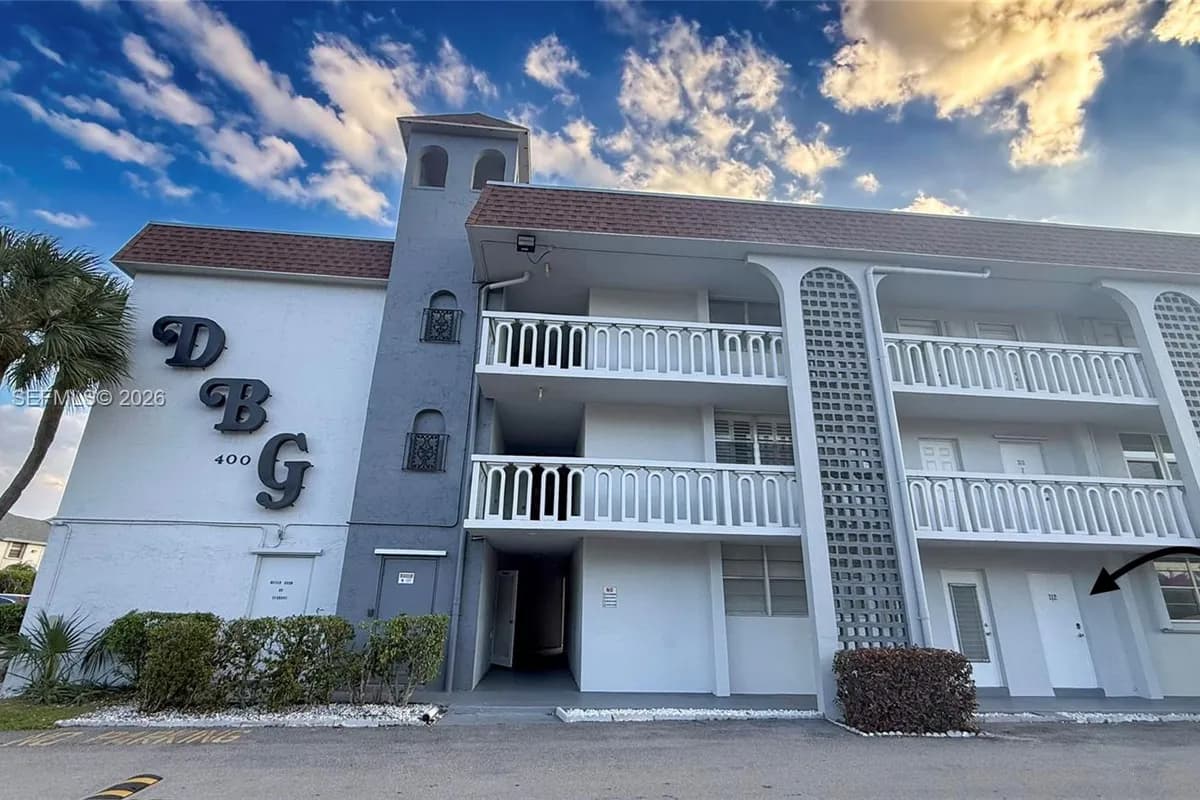 400 SE 10th St # 112, Deerfield Beach FL 33441
