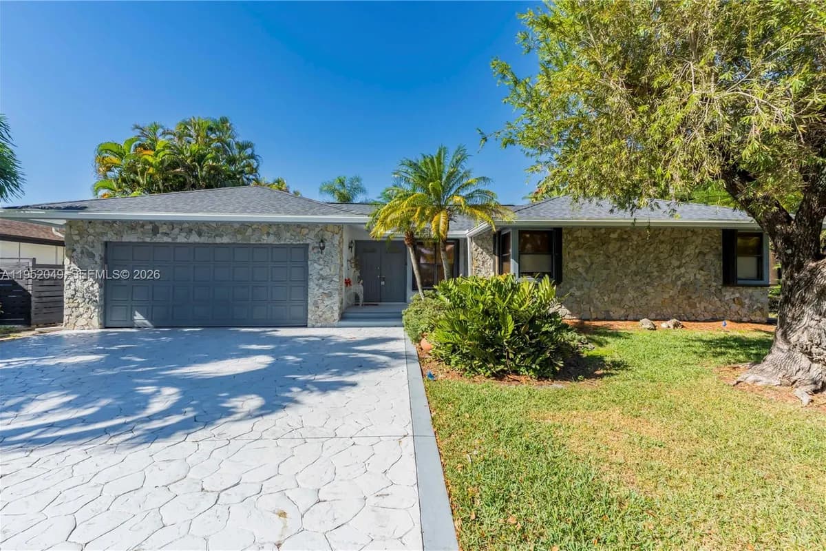 4500 NW 113th Ter, Coral Springs FL 33065