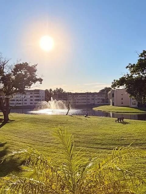 10405 Sunrise Lakes Blvd # 202, Sunrise FL 33322