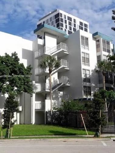 201 178th Dr # 231, Sunny Isles Beach FL 33160