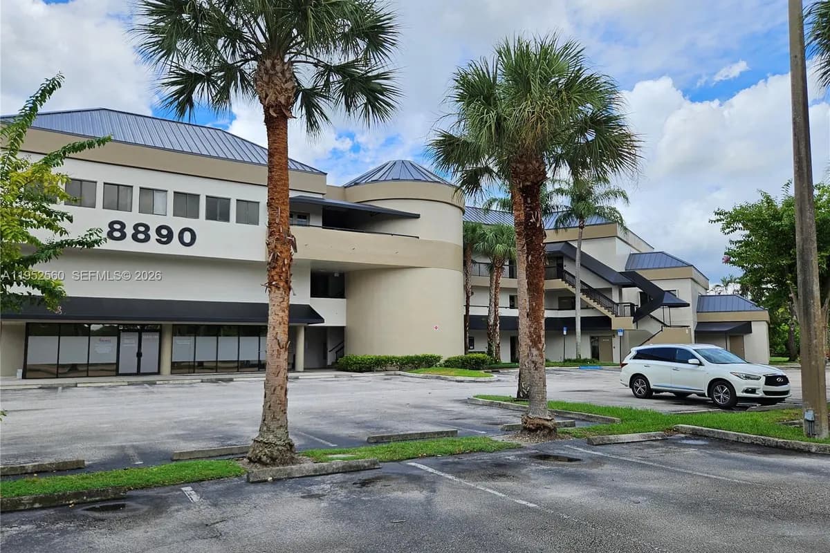 8890 W Oakland Park Blvd # M, Sunrise FL 33351
