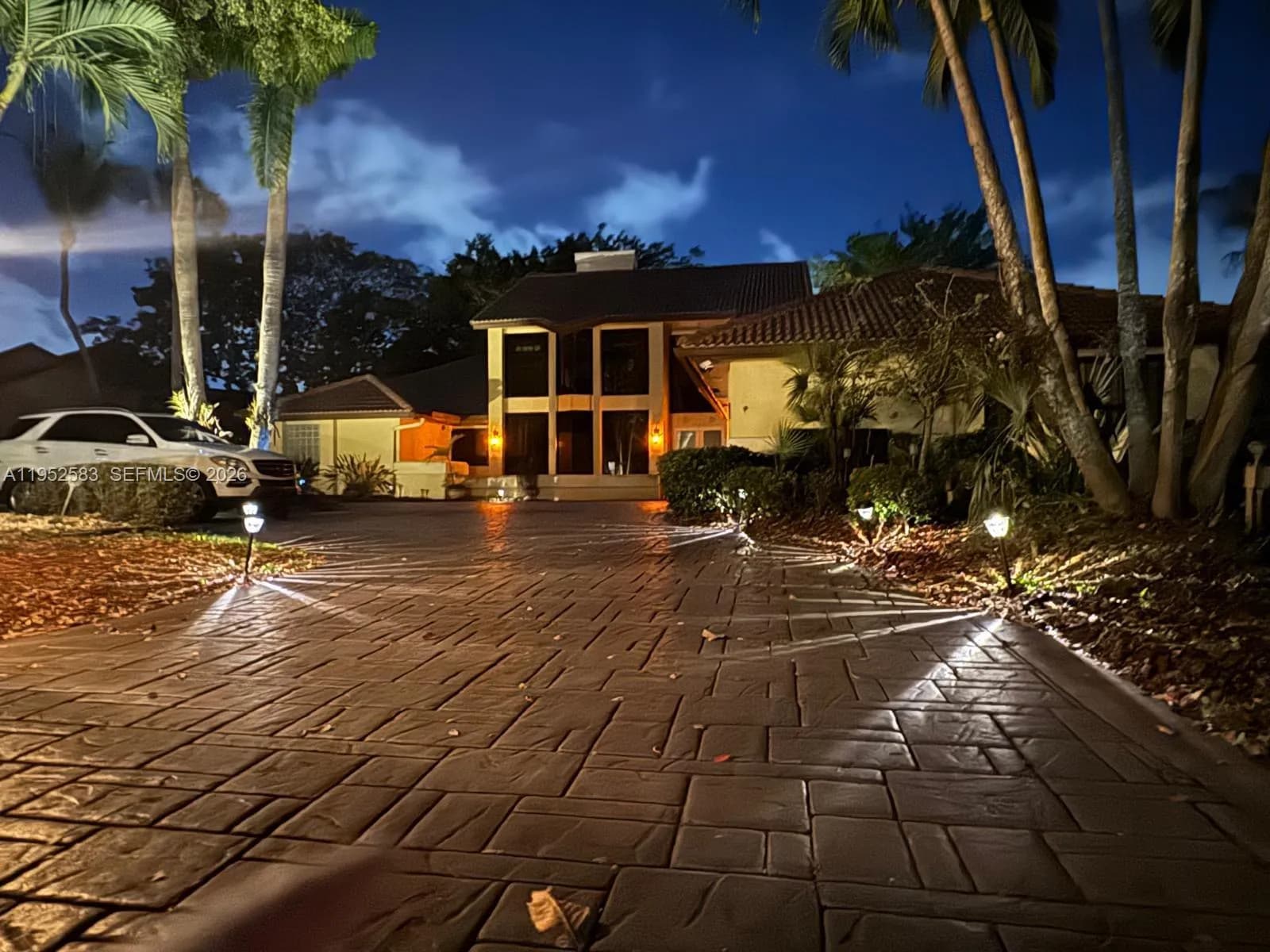 5 bedroom 4 bath for sale at 10258 Vestal Mnr, Coral Springs FL 33071