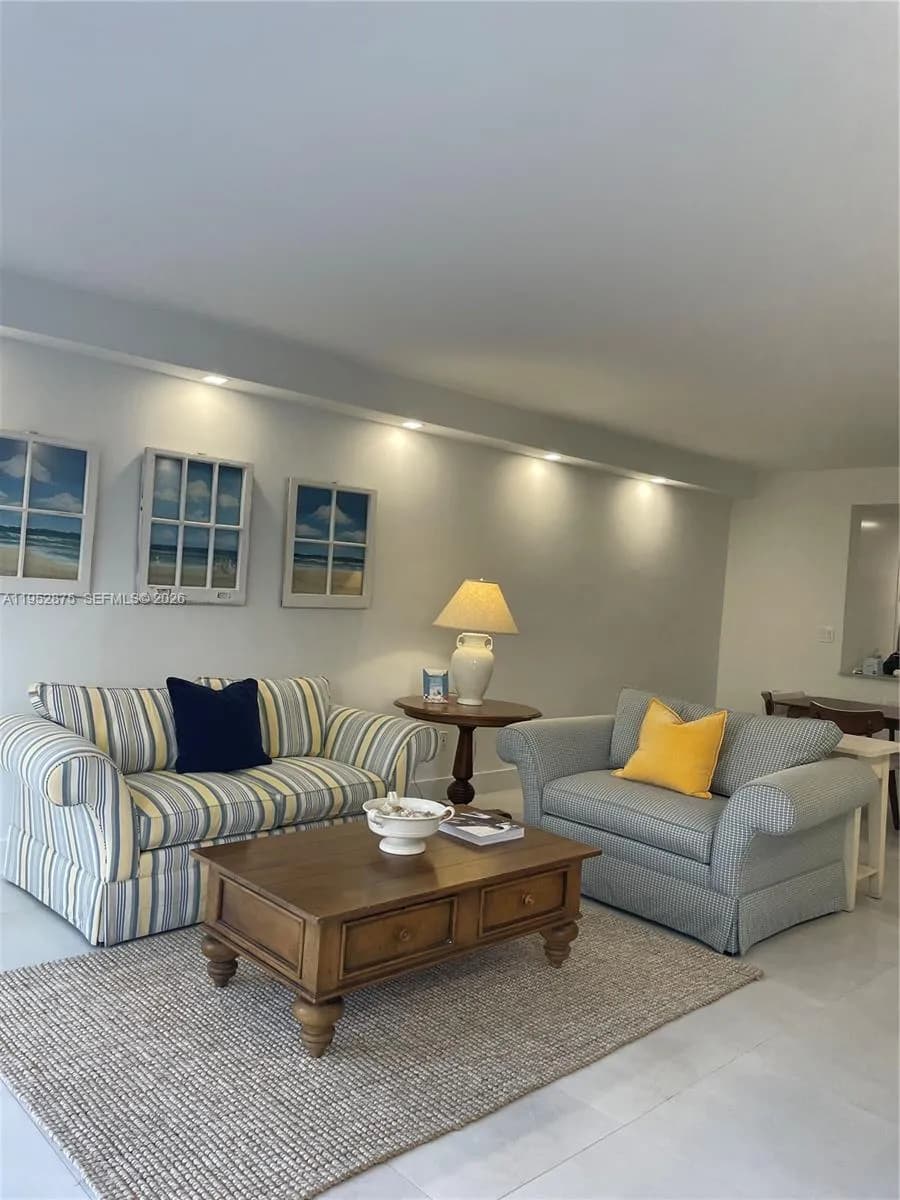 10275 Collins Ave # 208, Bal Harbour FL 33154