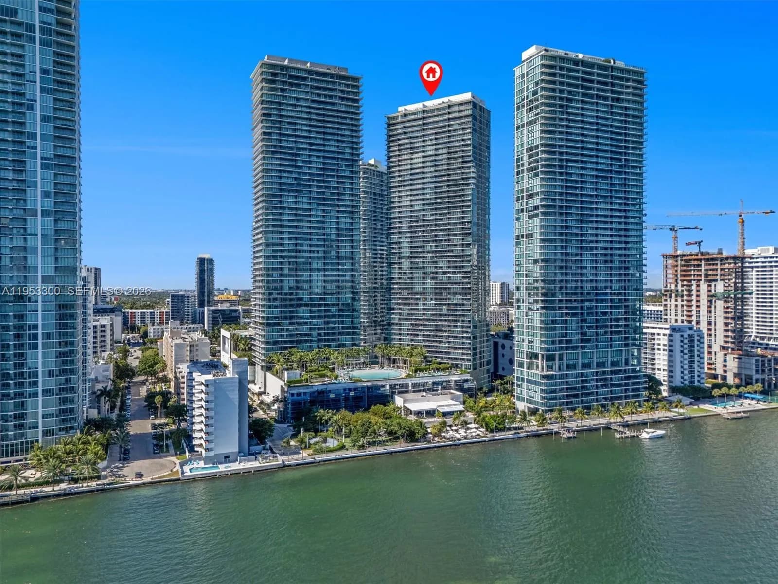 2 bedroom 3 bath for sale at 650 NE 32 St # 2703, Miami FL 33137
