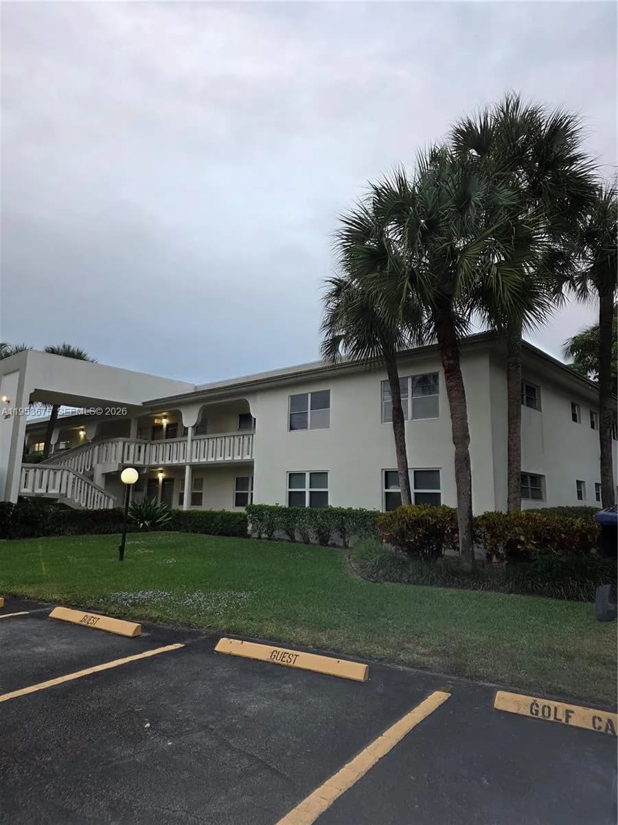 2805 Victoria Way # H2, Coconut Creek FL 33066