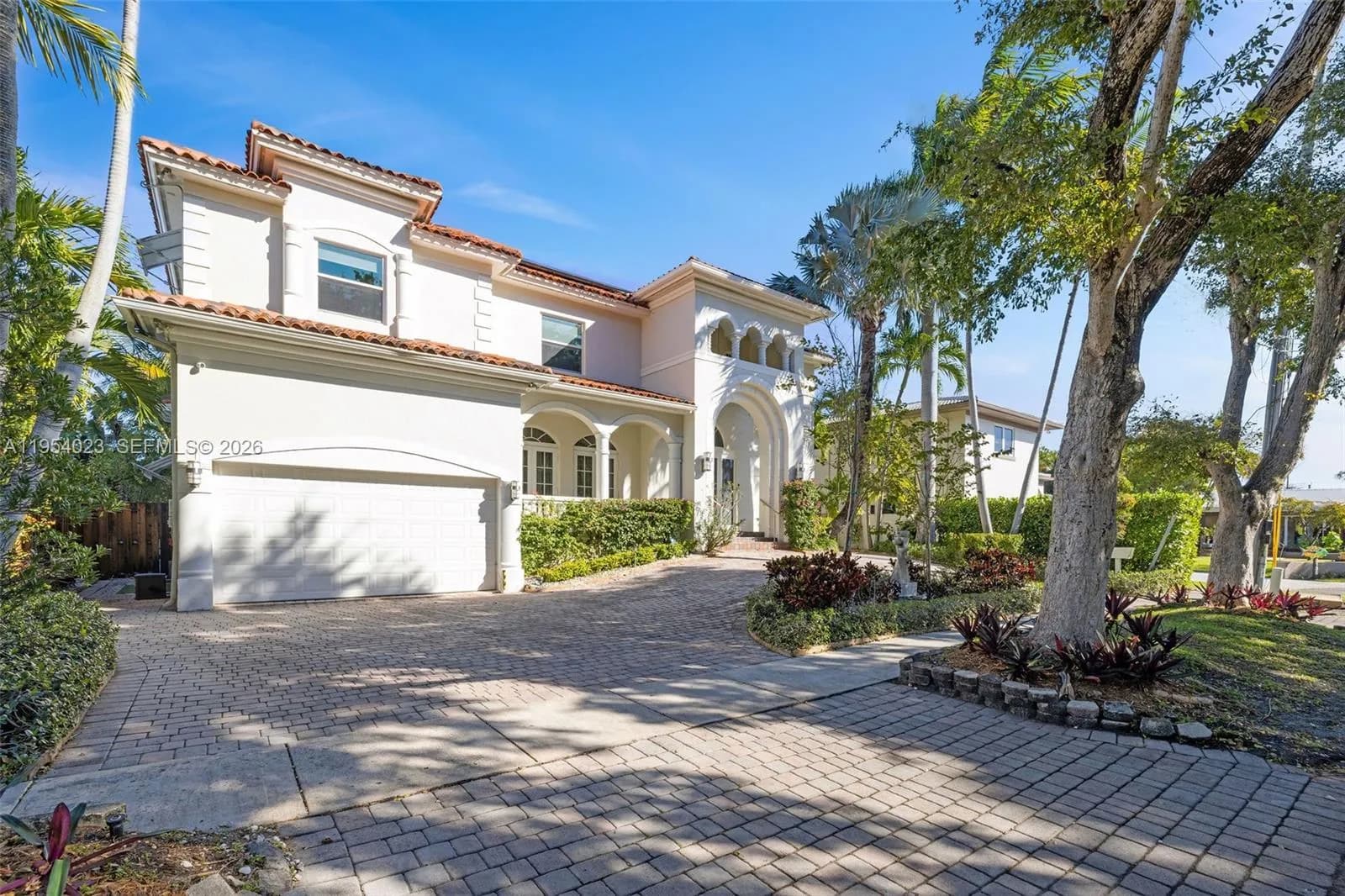 2125 Ixora Rd, North Miami FL 33181