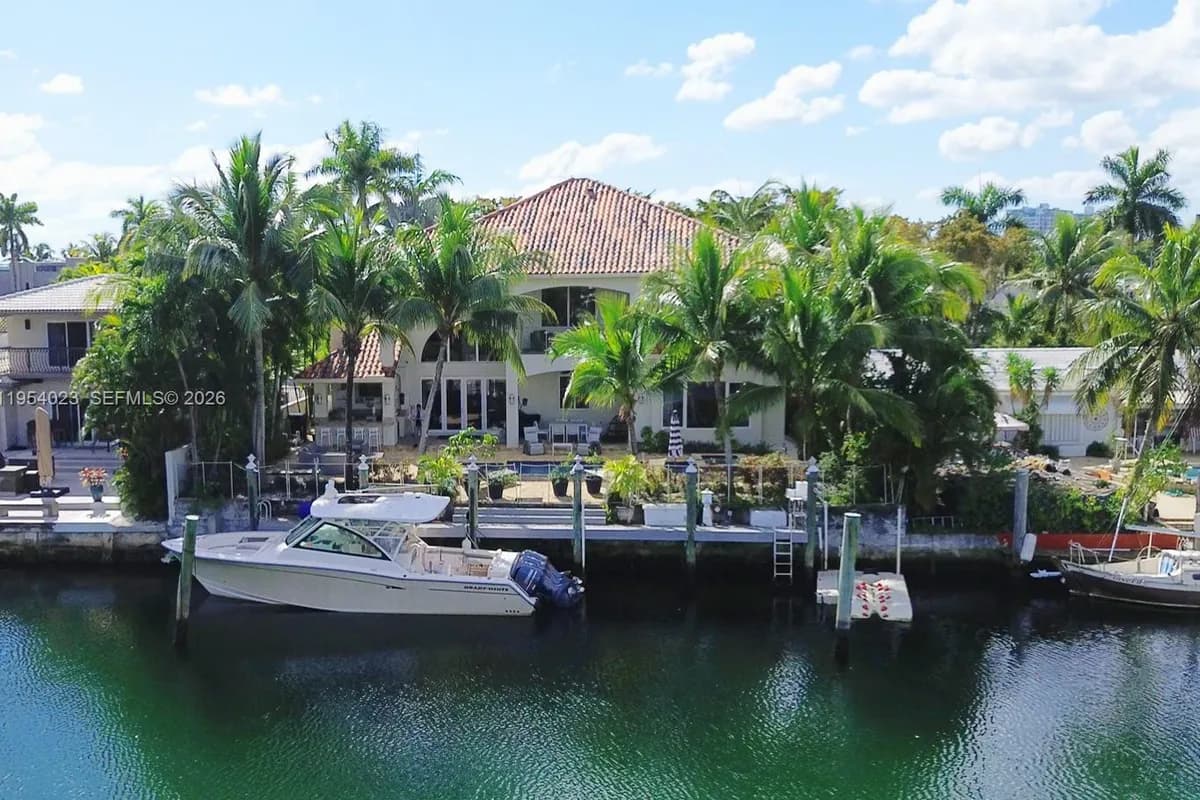 2125 Ixora Rd, North Miami FL 33181