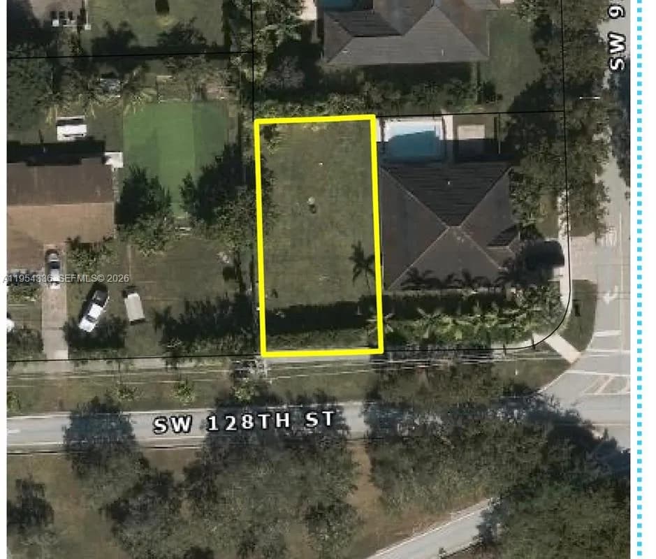 sw 128 st, Kendall FL 33176