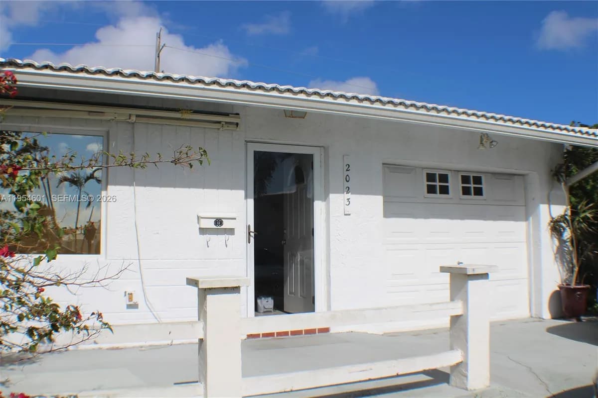 2023 SW 16th Ave, Boynton Beach FL 33426