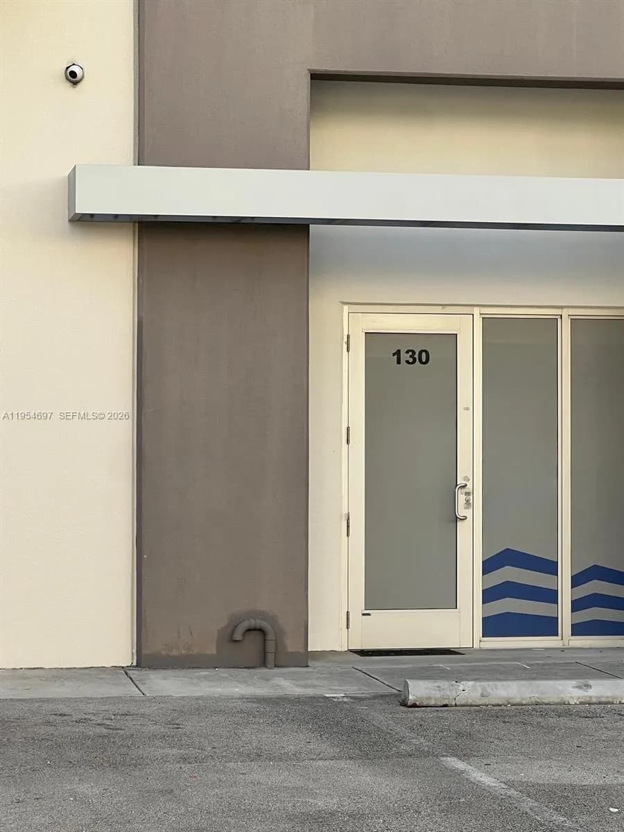 10893 NW 17th St # 130, Sweetwater FL 33172