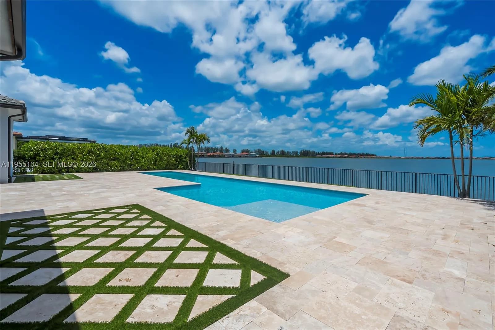 4 bedroom 5 bath Residential for sale at 12435 S Parkland Bay Trl, Parkland FL 33076