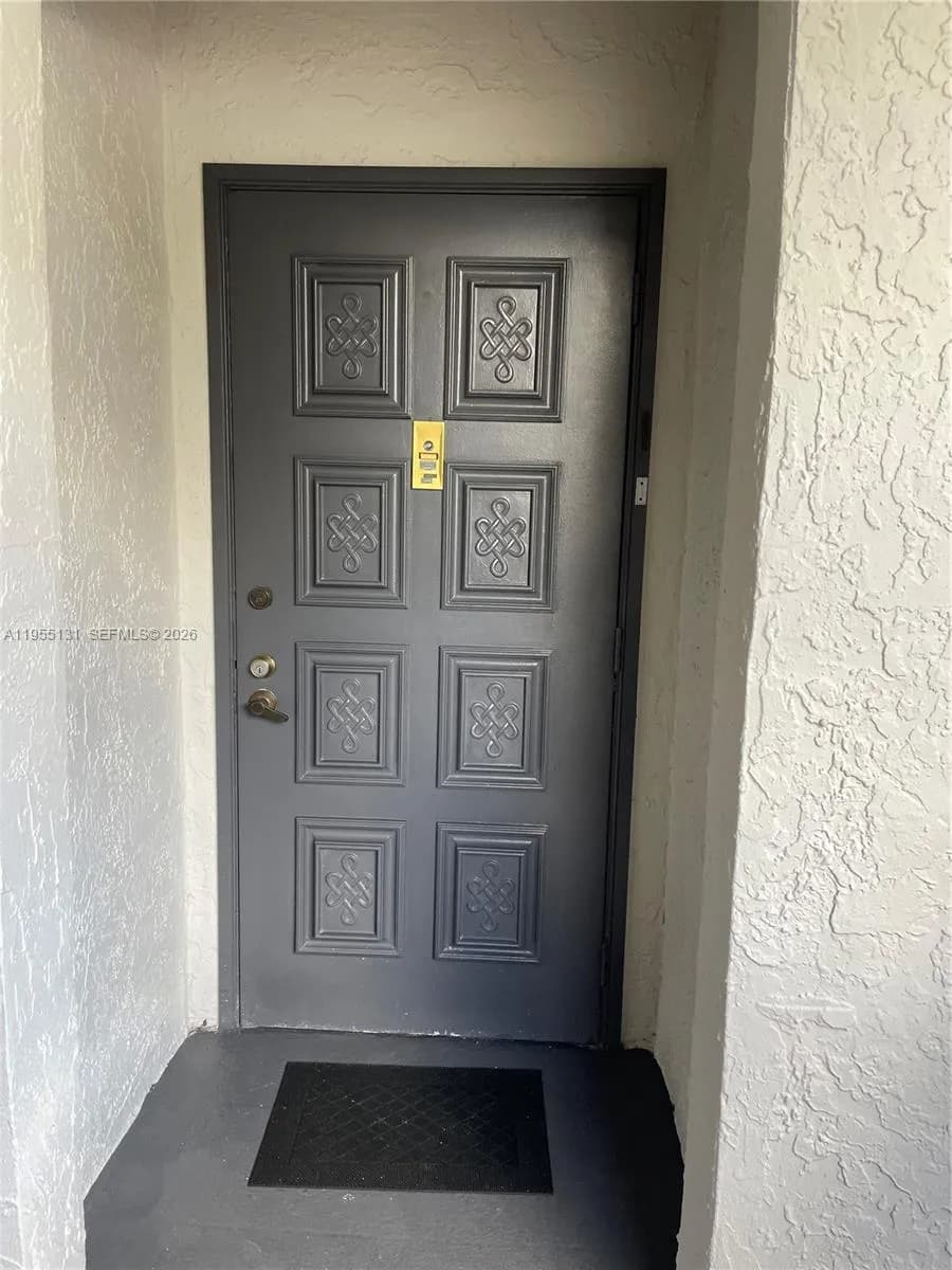 5860 NW 44th St, Lauderhill FL 33319