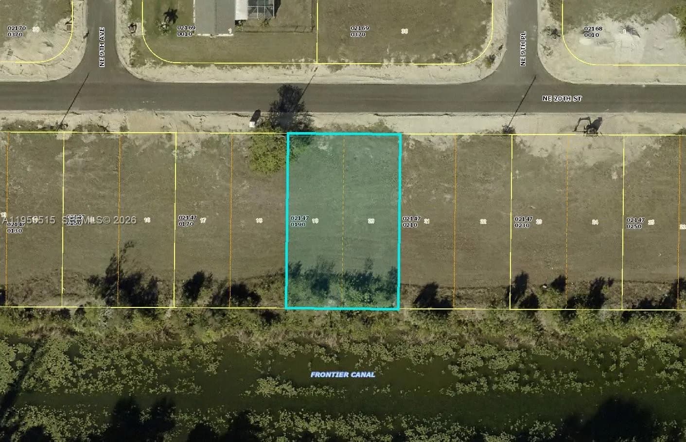 906 NE 23RD TER, Cape Coral FL 33909