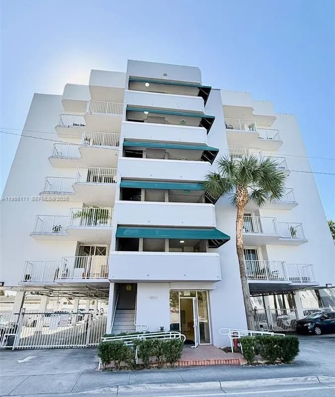4854 NW 7th St # 508, Miami FL 33126