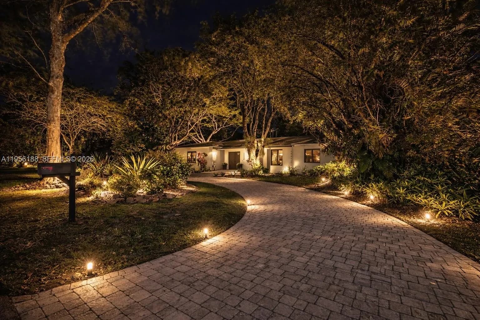 17203 SW 78th Pl, Palmetto Bay FL 33157