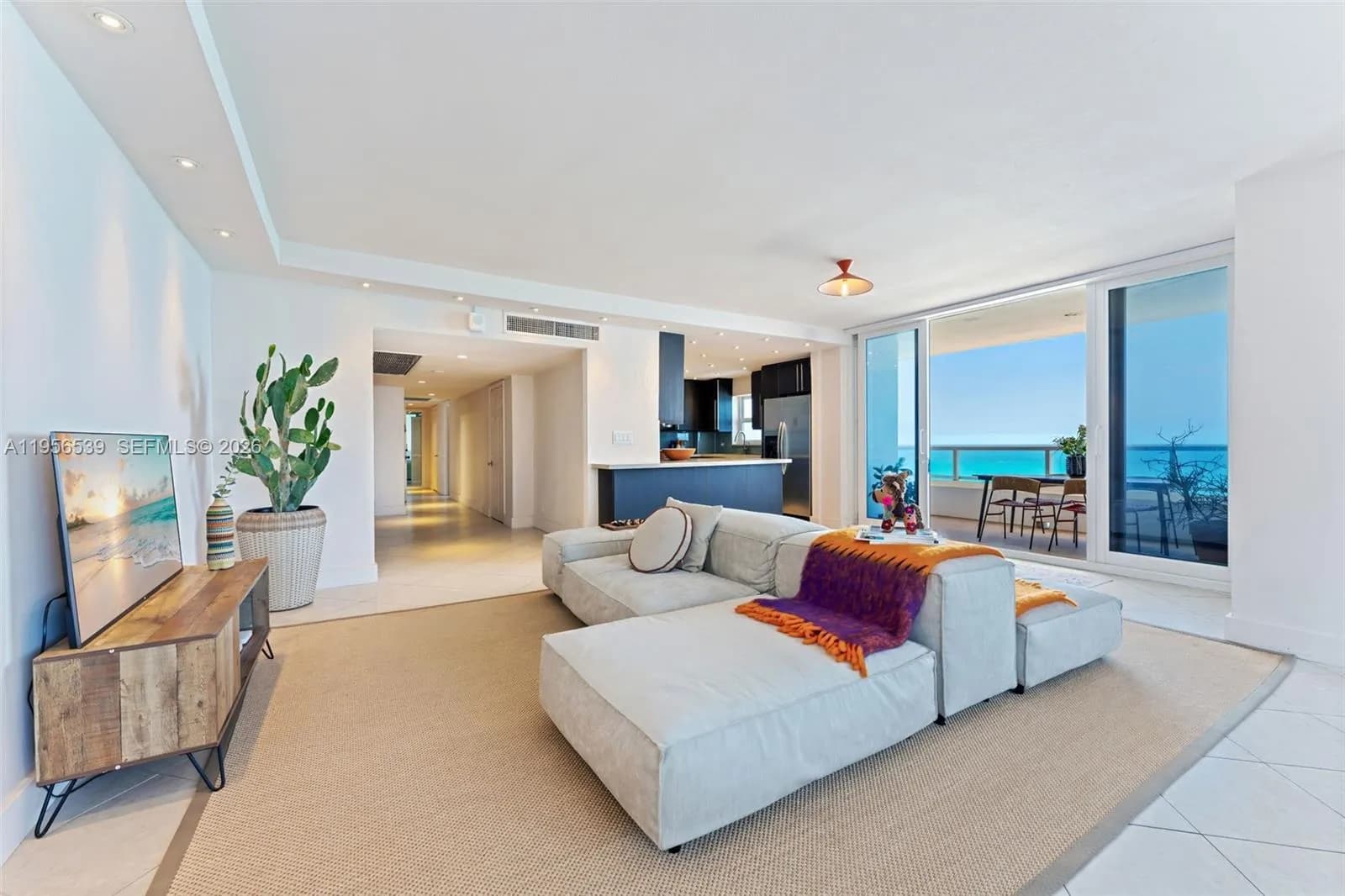 5005 Collins Ave # 1019, Miami Beach FL 33140
