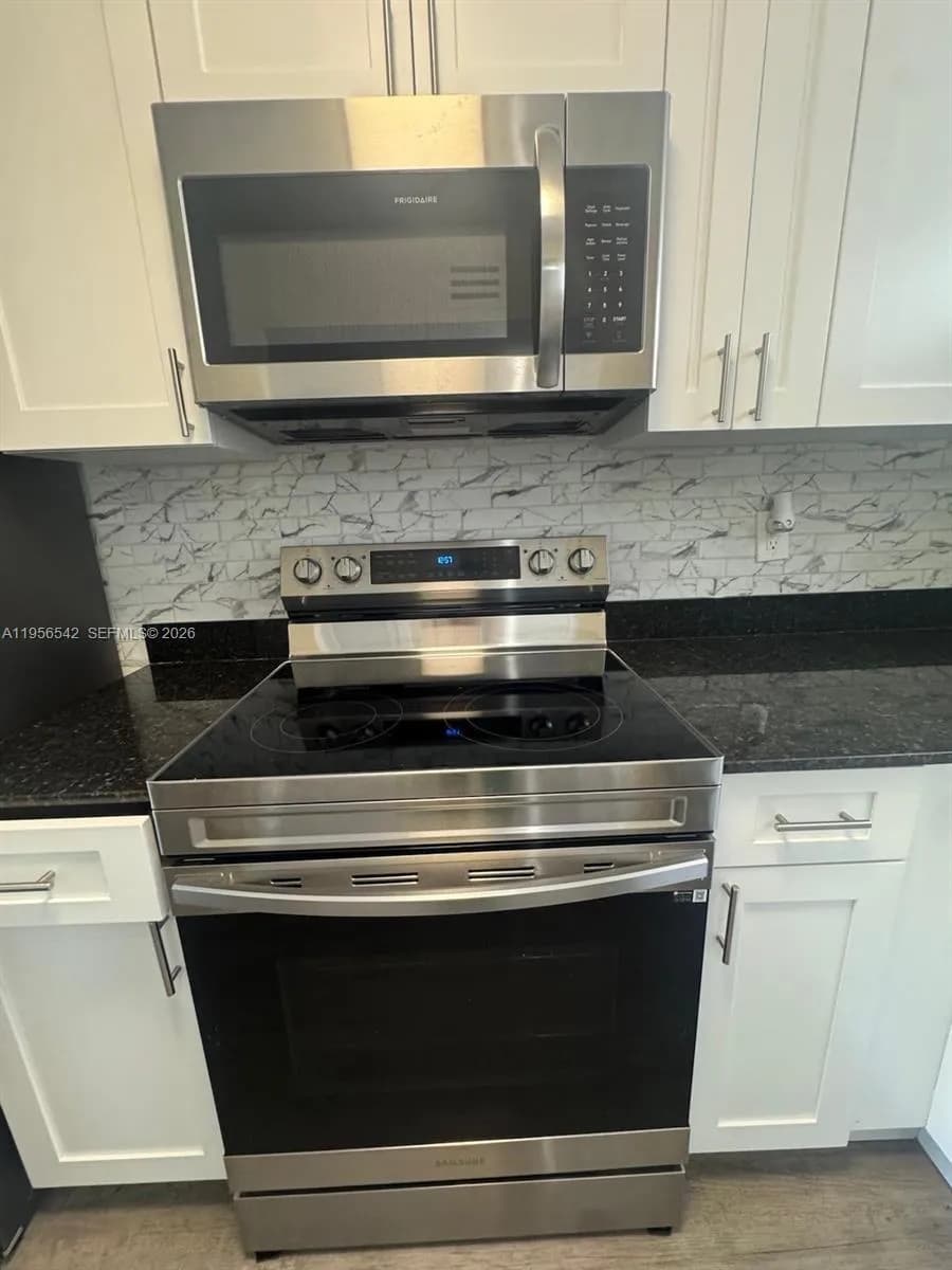 8600 Sunrise Lakes Blvd # 303, Sunrise FL 33322