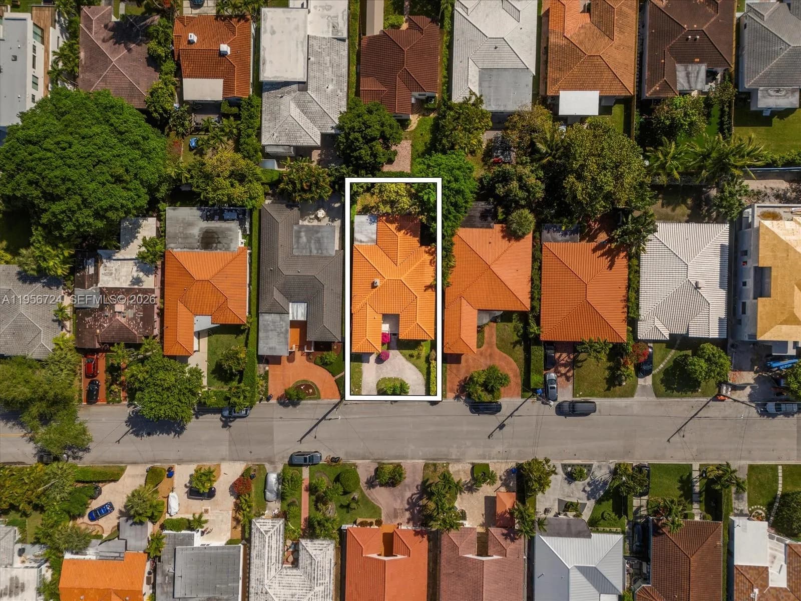 9457 Carlyle Ave, Surfside FL 33154