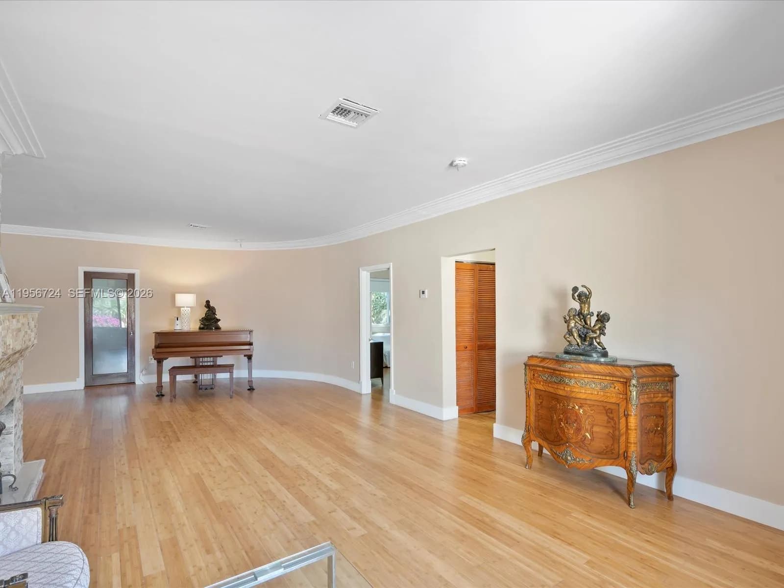 9457 Carlyle Ave, Surfside FL 33154