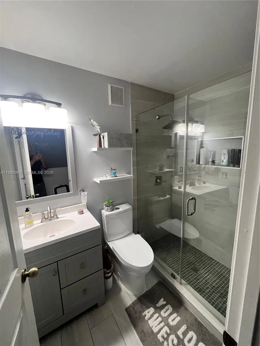 4746 Lago Vista Dr, Coconut Creek FL 33073