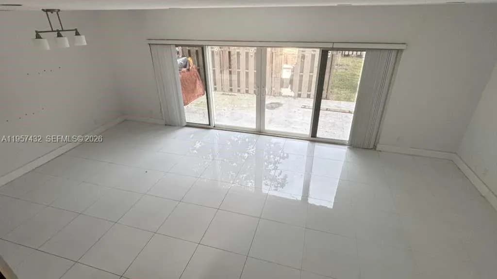 8195 NW 8th MANOR # 3, Plantation FL 33324