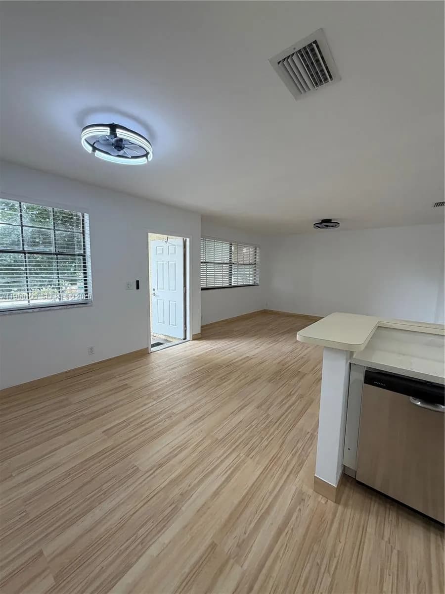 2846 Coral Springs Dr # 2846, Coral Springs FL 33065