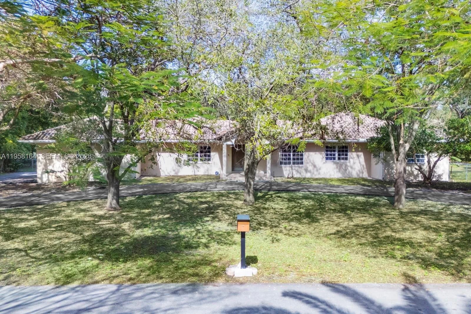 7821 SW 129th Ter, Pinecrest FL 33156