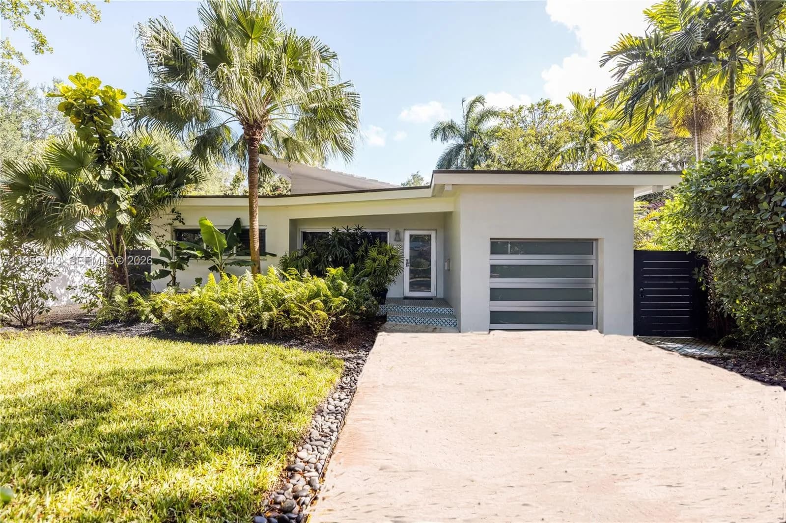 420 NE 87th St, El Portal FL 33138