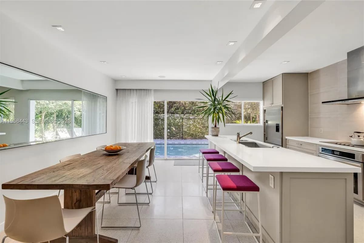 420 NE 87th St, El Portal FL 33138