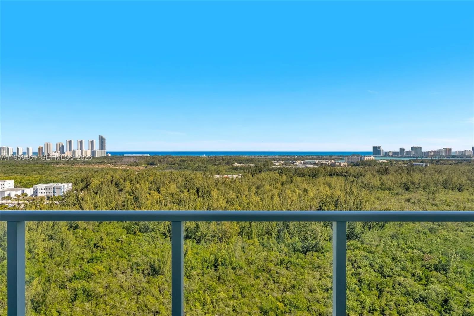 14951 Royal Oaks Ln # 2201, North Miami FL 33181