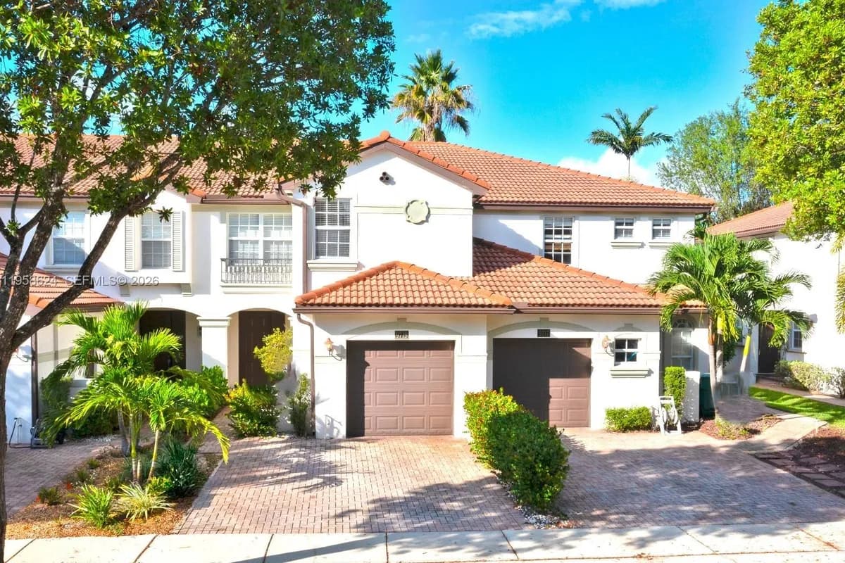 9719 Darlington Pl, Cooper City FL 33328